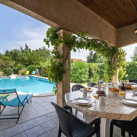 Beautiful With Private Pool Near Lake In