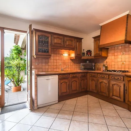 Beautiful With Private Pool Near Lake In Βίλα Olonzac