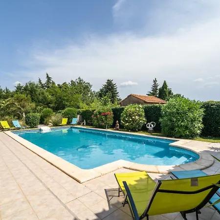 Βίλα Beautiful With Private Pool Near Lake In *